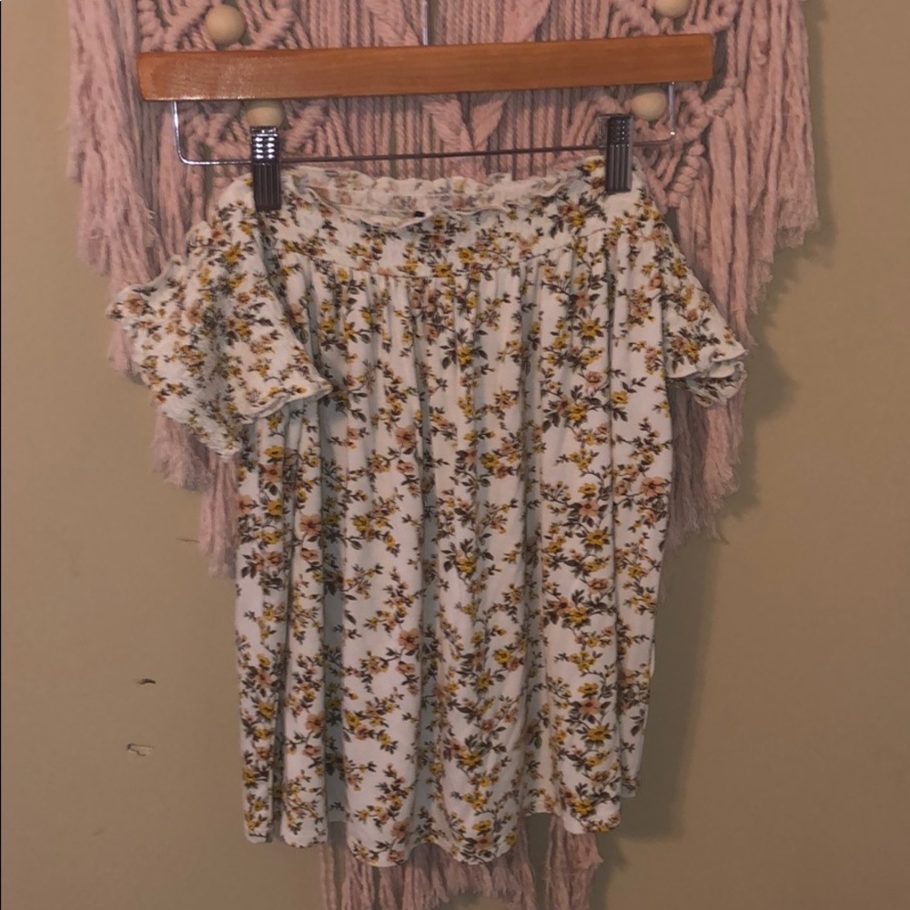 American Eagle off the shoulder fall top